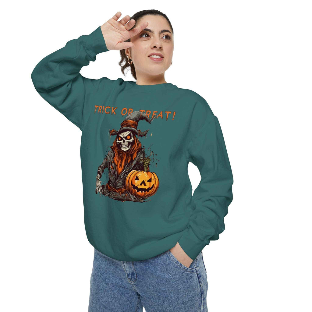 Halloween Graphic Sweatshirt - Unisex Trick or Treat Fall Sweater for Festive Style