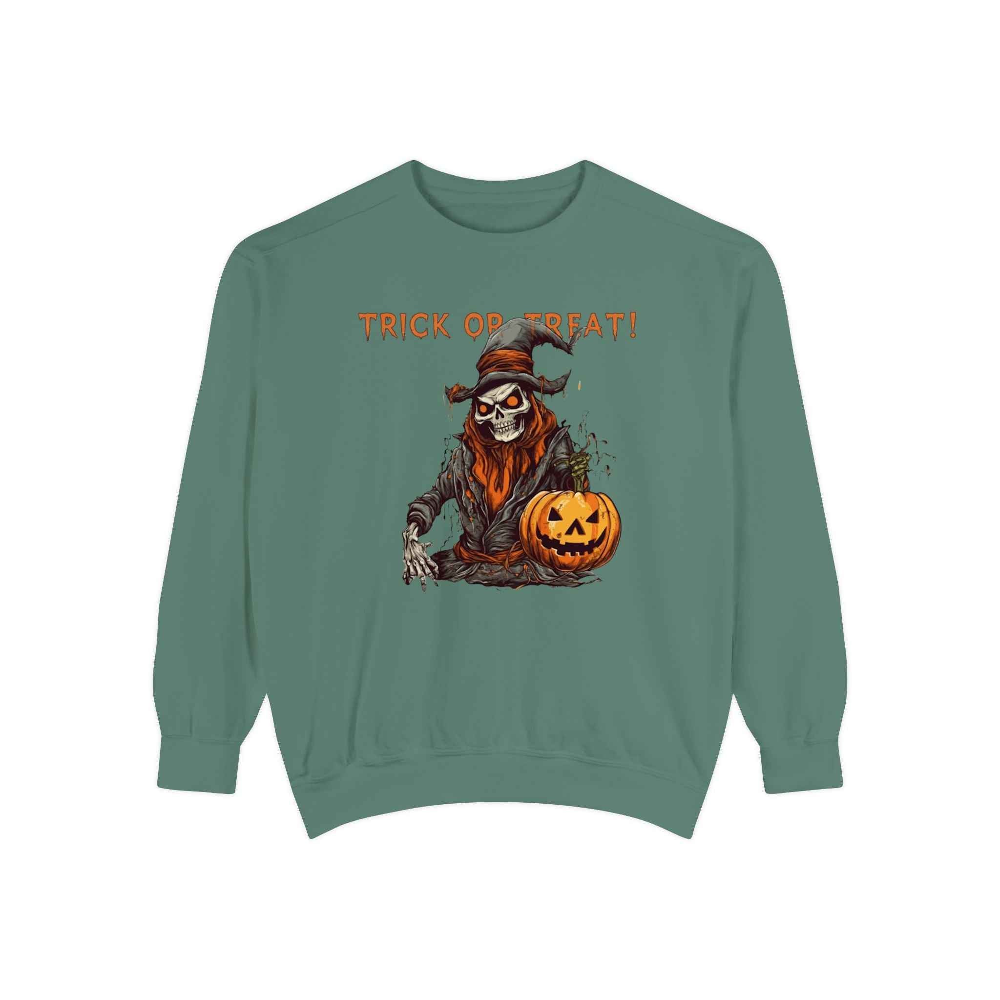 Halloween Graphic Sweatshirt - Unisex Trick or Treat Fall Sweater for Festive Style