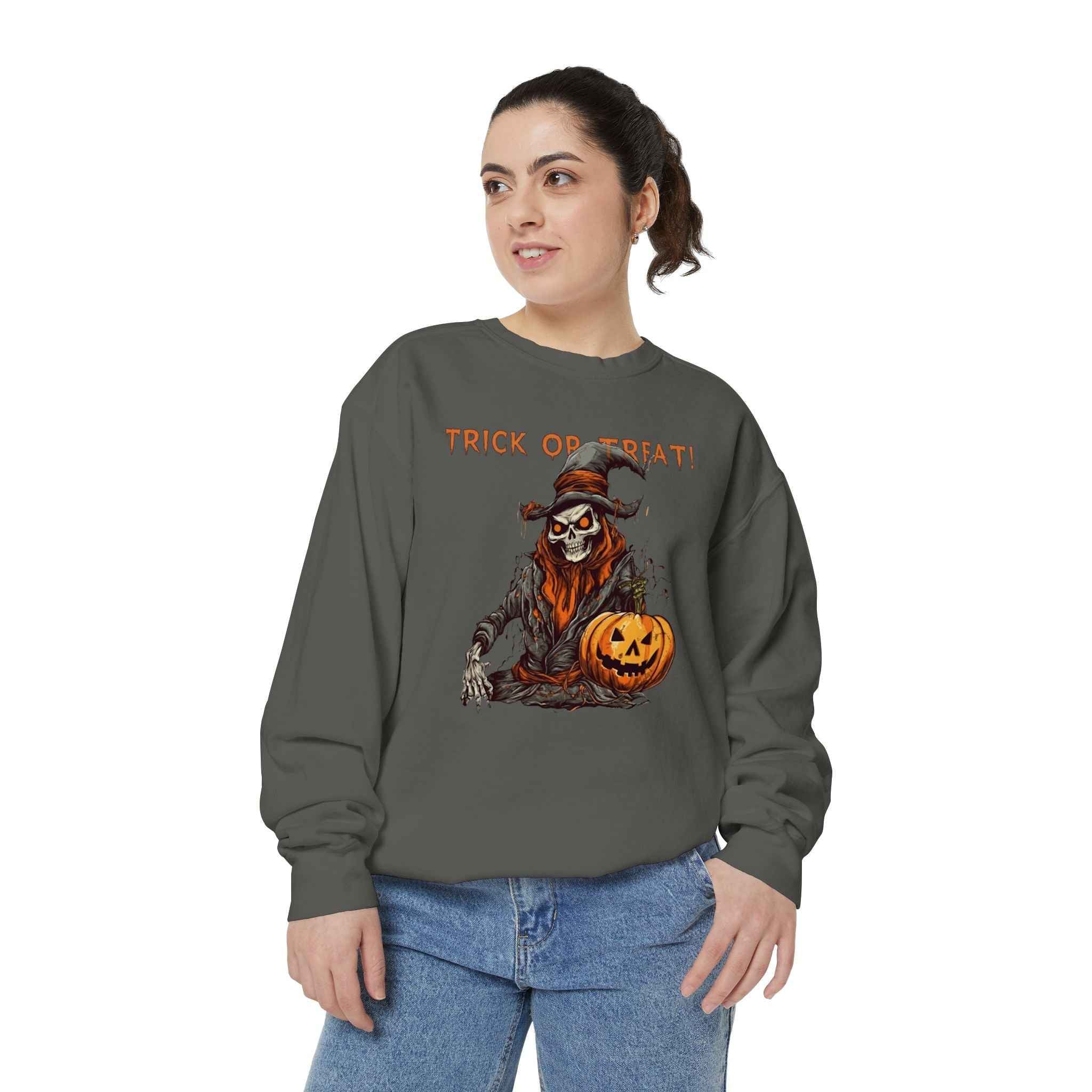 Halloween Graphic Sweatshirt - Unisex Trick or Treat Fall Sweater for Festive Style