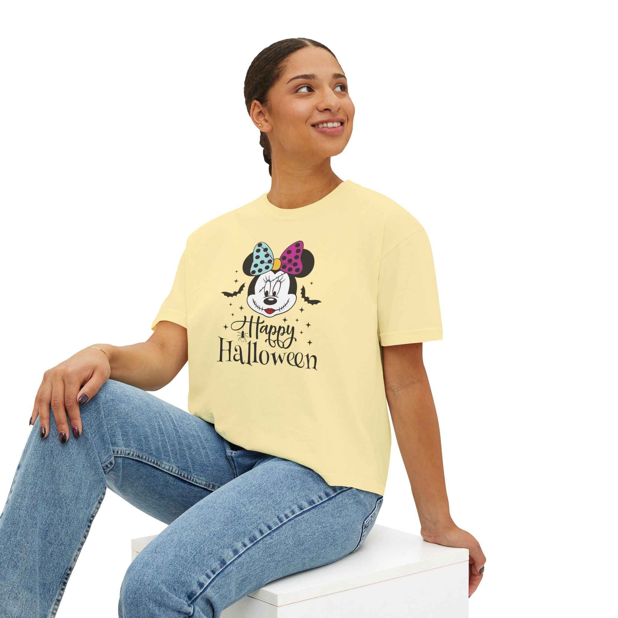 Halloween Women's Boxy Tee - Cute Minnie Mouse Graphic T-Shirt for Halloween