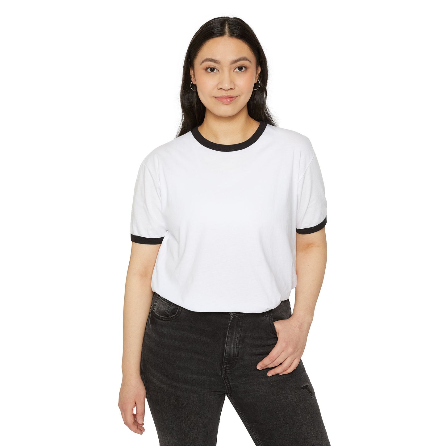 Woman wearing casual black and white t-shirt and black jeans, Ghita Shop apparel