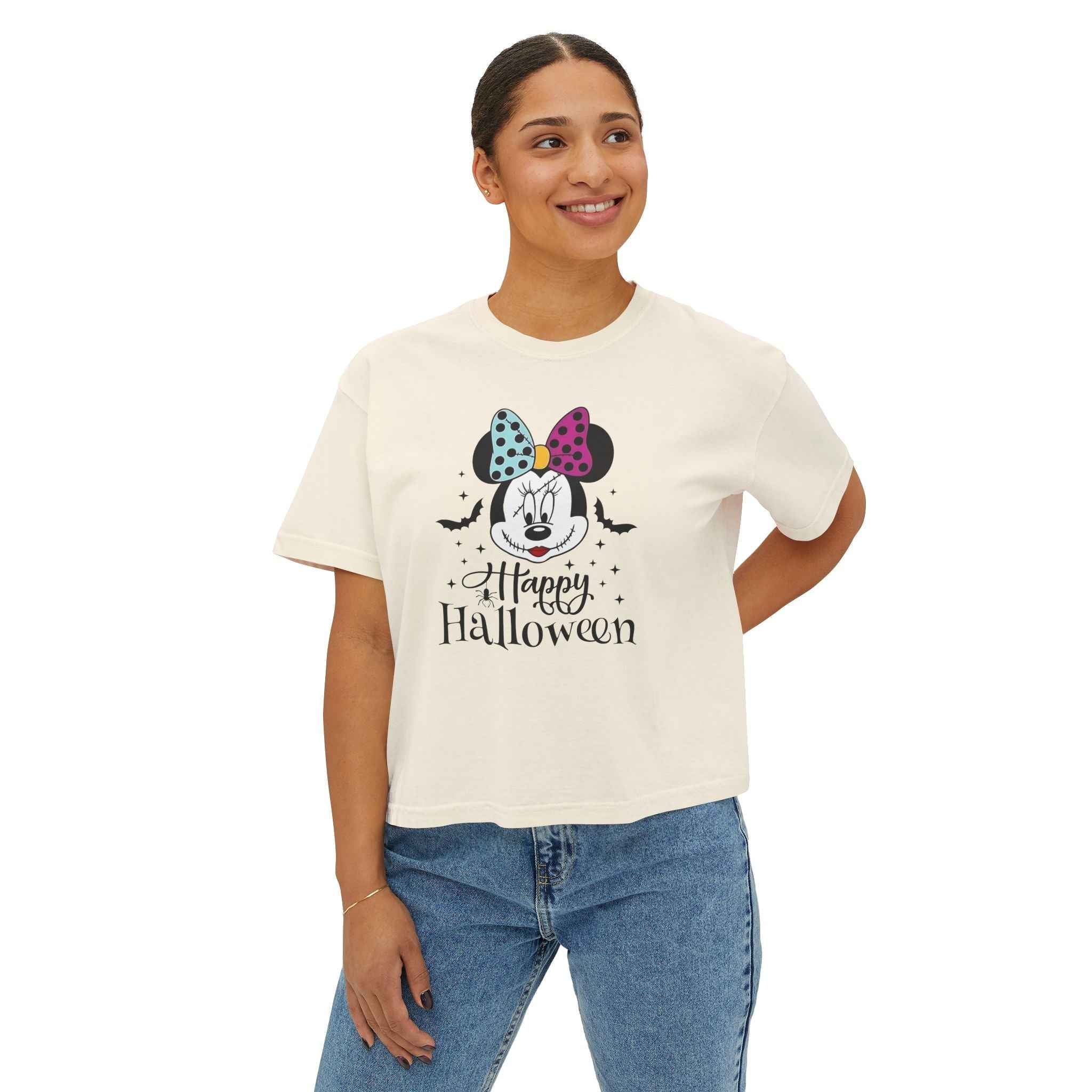 Halloween Women's Boxy Tee - Cute Minnie Mouse Graphic T-Shirt for Halloween