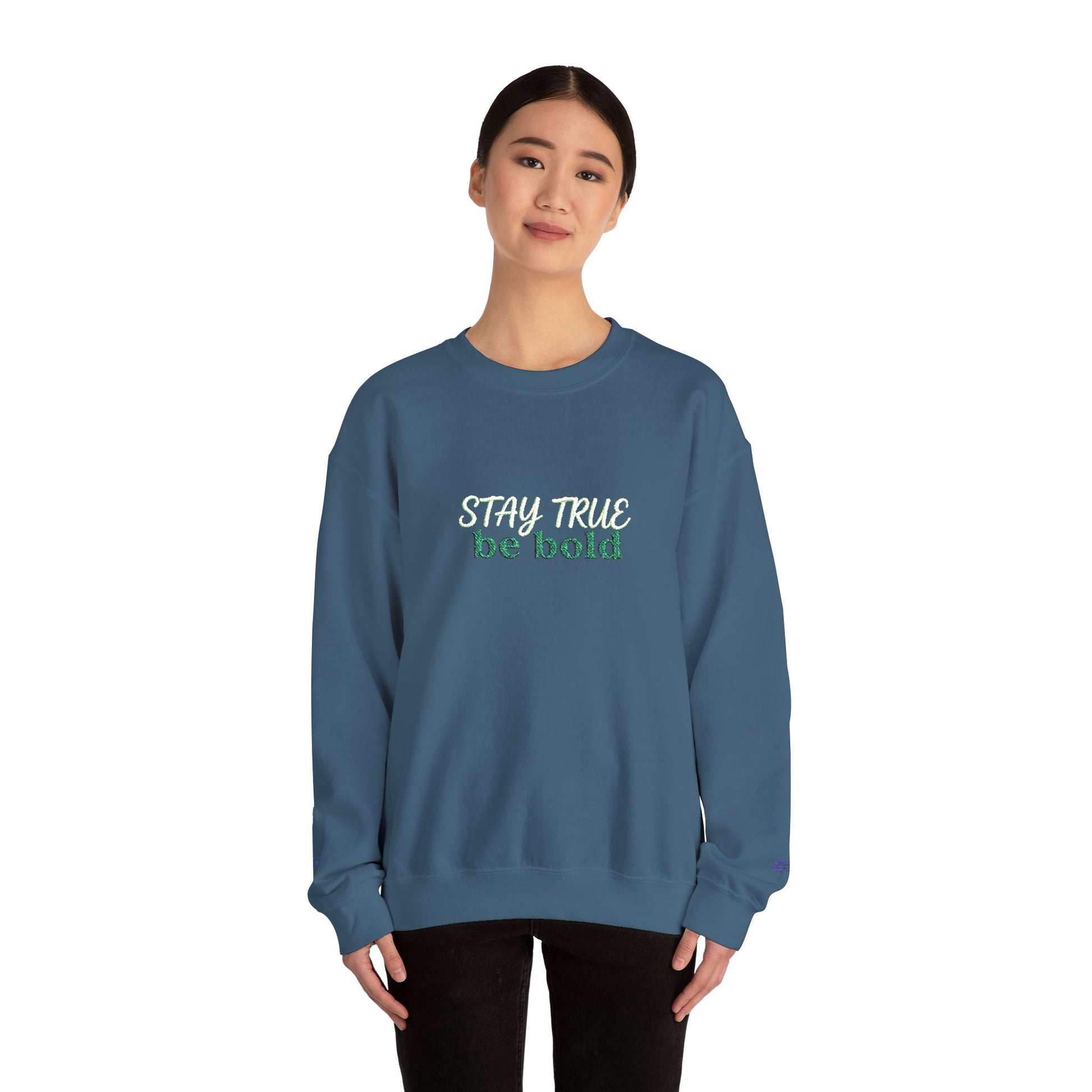 Be Bold Sweatshirt - Minimal Inspirational White Crewneck for Motivation - Ghita Shop